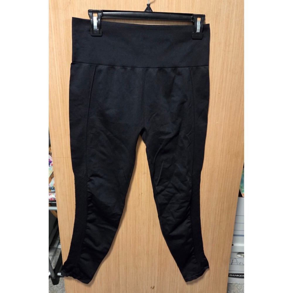 Fabletics Size L High Waisted Leggings Athletic Workout Cropped‎ Black Mesh Leg